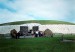 Newgrange - před vstupem.jpg